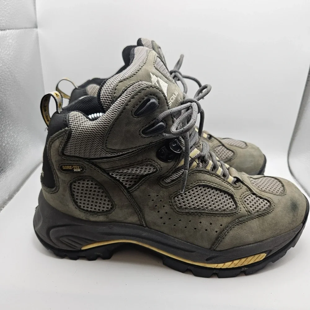 VASQUE Breeze Green Hiking Boots Gore-Tex XCR 7463 Leather Boots Sz 9.5M READ
